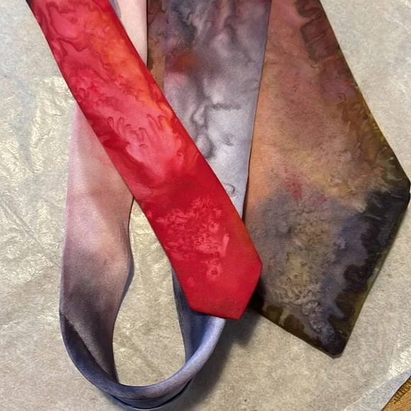 Used silk tie - Picture 8 of 8